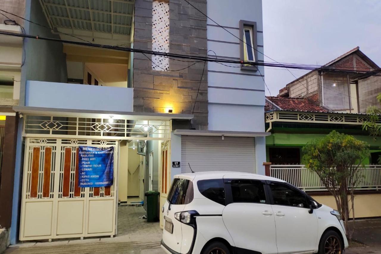 Oyo 91209 Arjuna Residence Syariah Sby Surabaya Exteriör bild