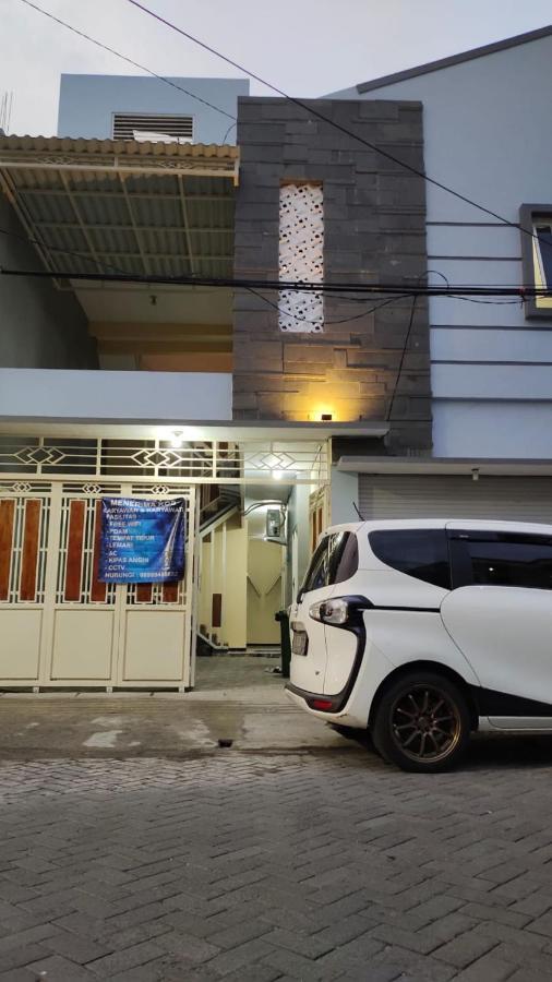 Oyo 91209 Arjuna Residence Syariah Sby Surabaya Exteriör bild